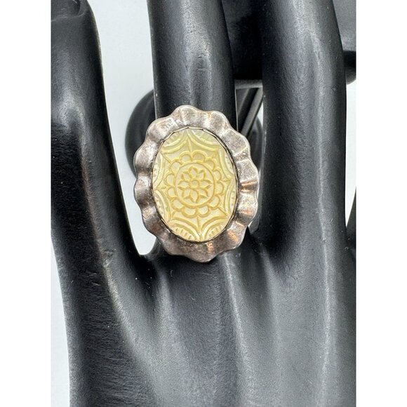 Vintage Carolyn Pollack size 6 Carved Mother of Pearl Sterling Silver Ring - Picture 2 of 13